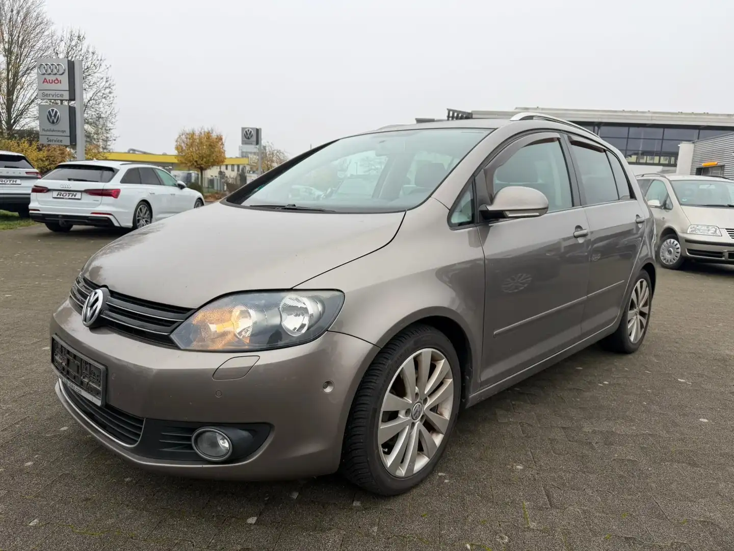 Volkswagen Golf Plus 2.0 TDI DSG Highline *Navi*Kamera*Alu* Braun - 1