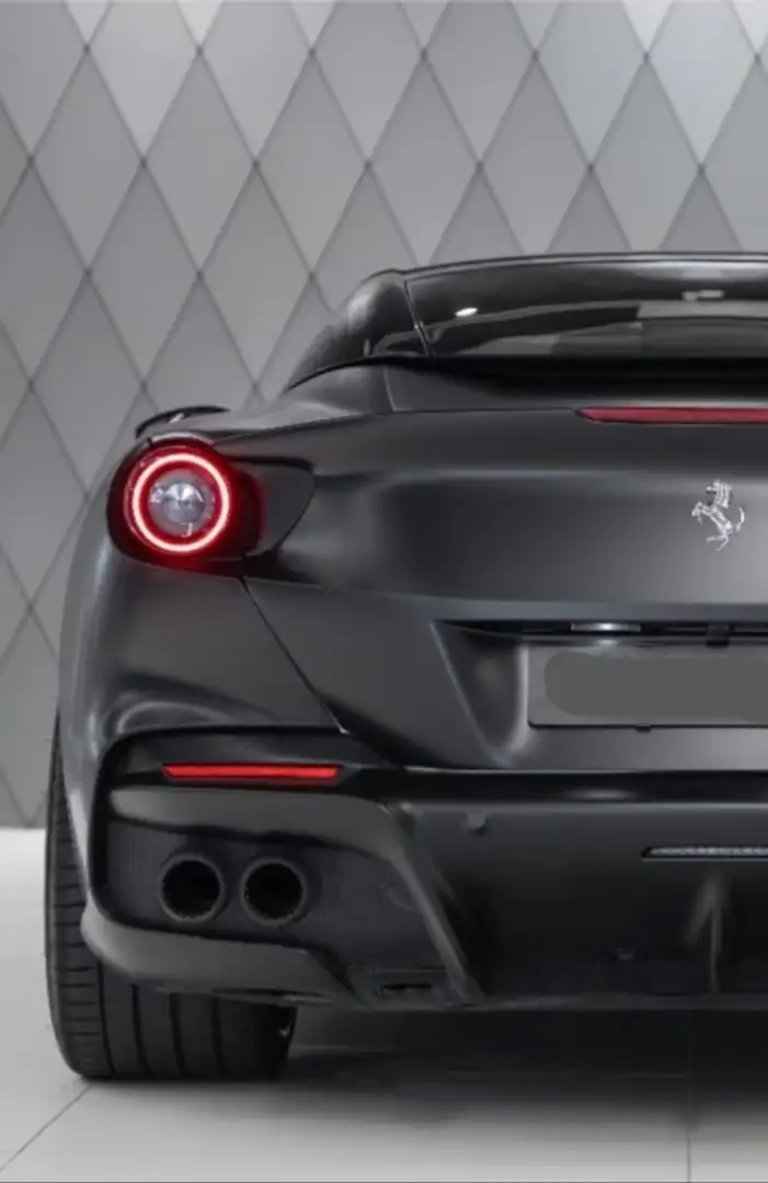 Ferrari Portofino M Gris - 2