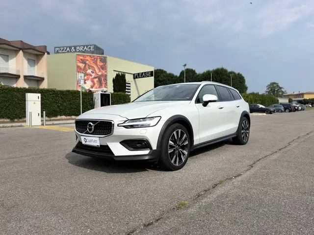 Volvo V60 Cross Country 2.0 b4 Business Pro awd auto