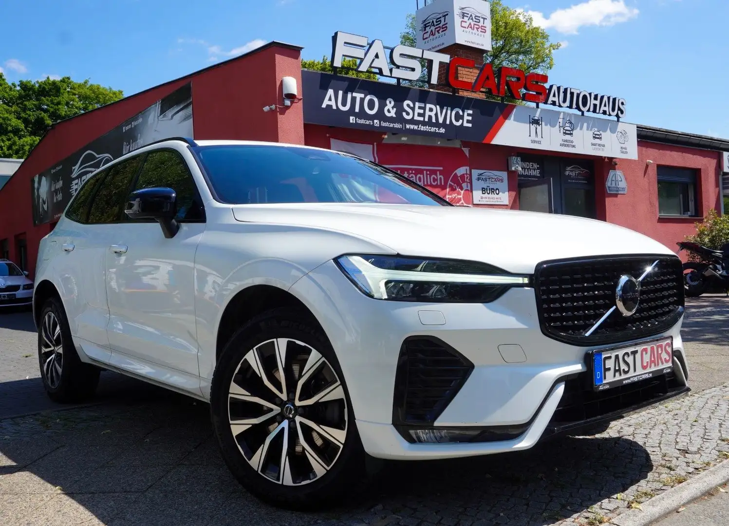 Volvo XC60 R-Design Plus Dark CarP. Harman-K. 1.Hd Weiß - 1