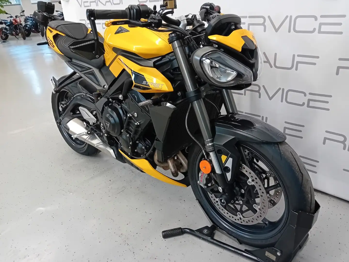 Triumph Street Triple 765 RS Amarillo - 2
