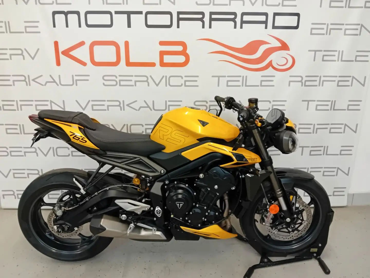 Triumph Street Triple 765 RS Amarillo - 1