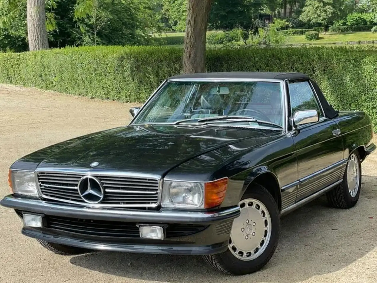 Mercedes-Benz SL 300 R107, foto 3