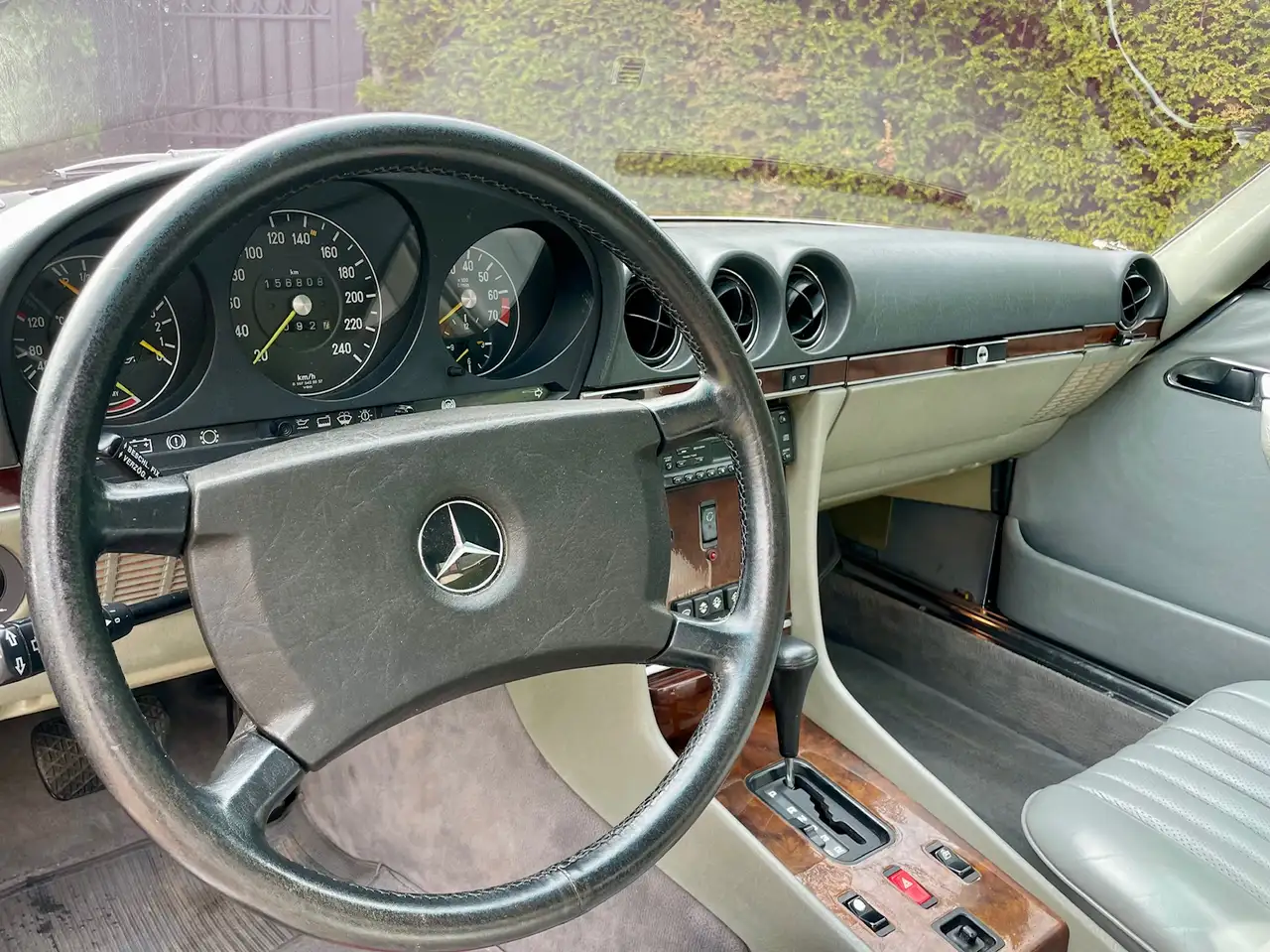 Mercedes-Benz SL 300 R107, foto 4
