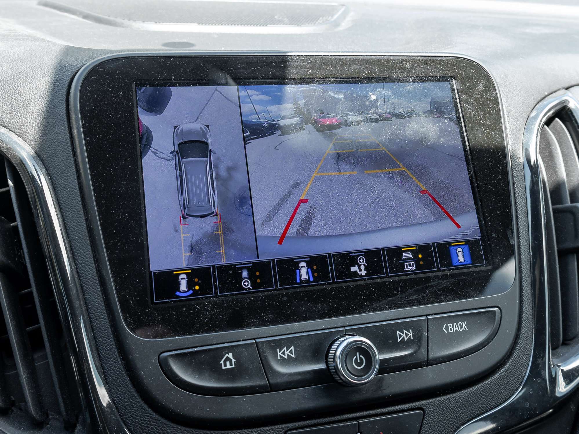 used 2023 Chevrolet Equinox car, priced at $22,439
