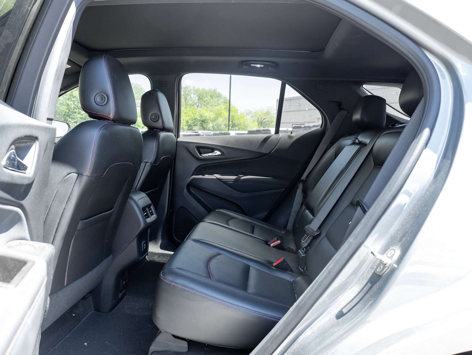 used 2023 Chevrolet Equinox car, priced at $22,439