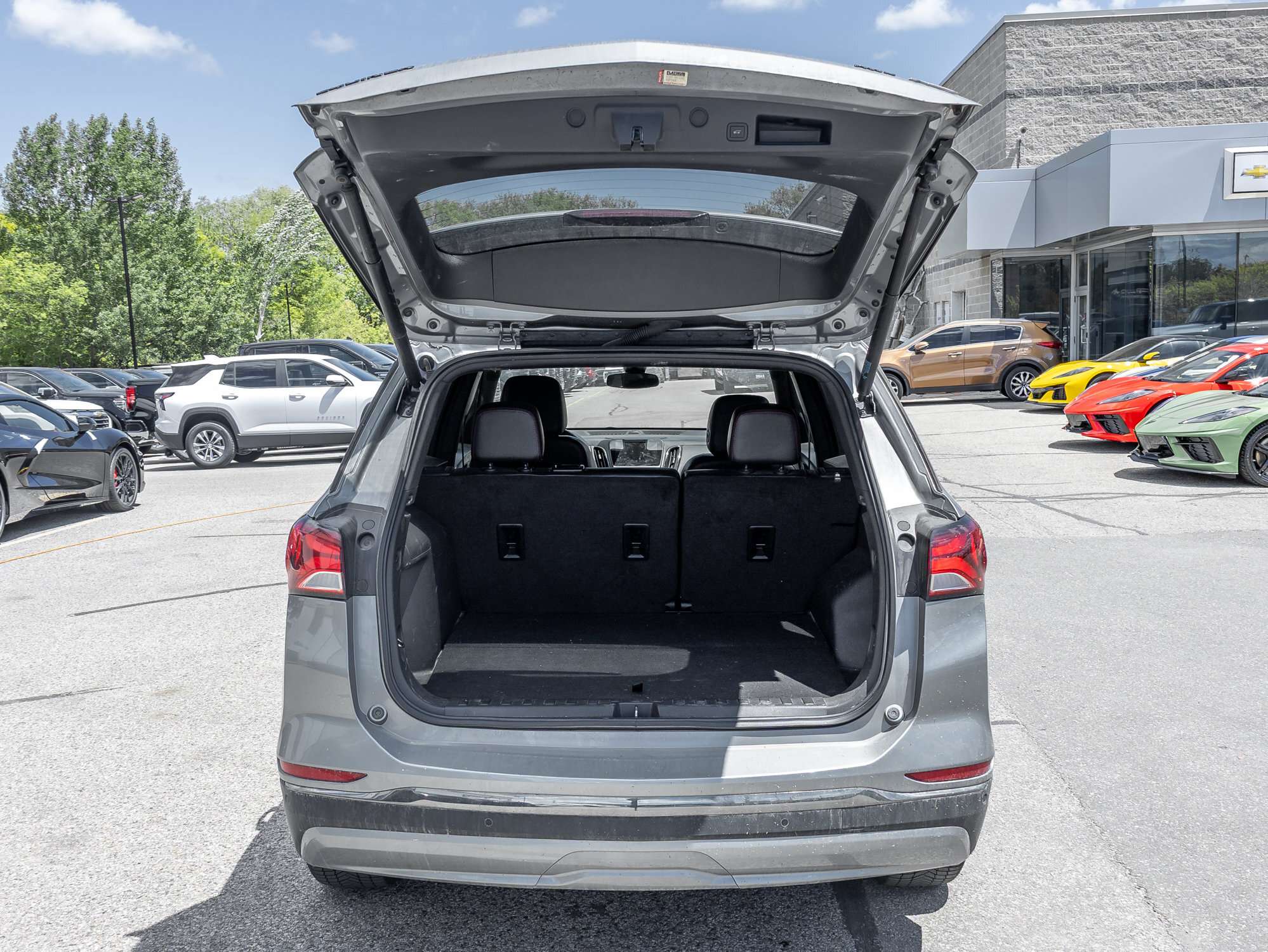 used 2023 Chevrolet Equinox car, priced at $22,439
