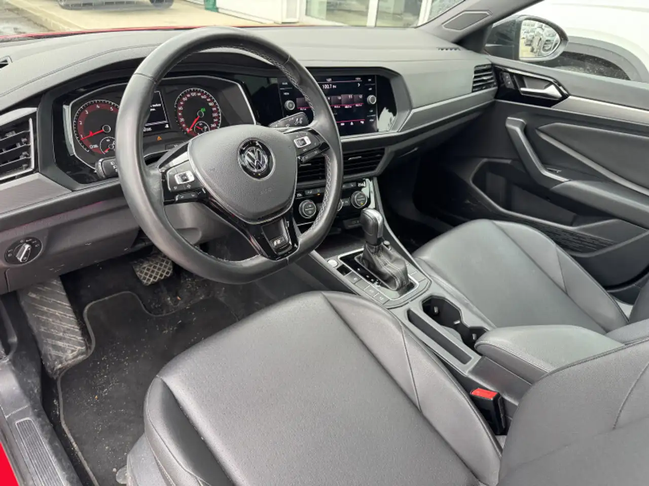 Volkswagen Jetta снимка Volkswagen Jetta