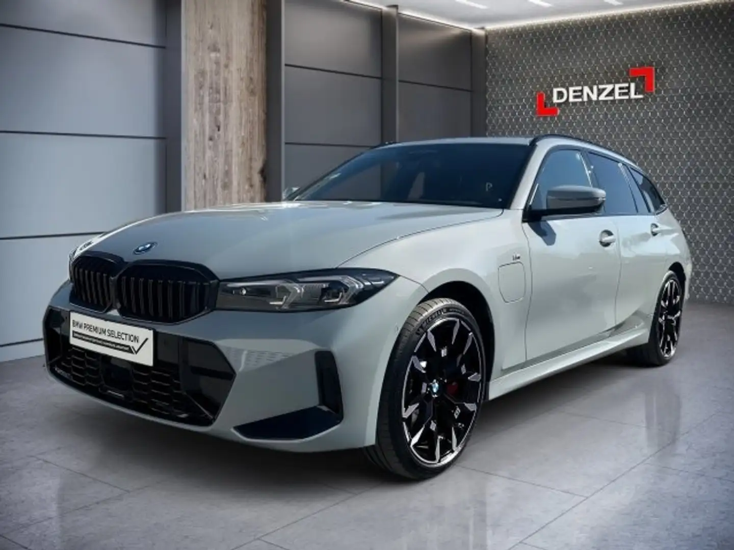 BMW 330 e xDrive Touring G51 Grau - 1