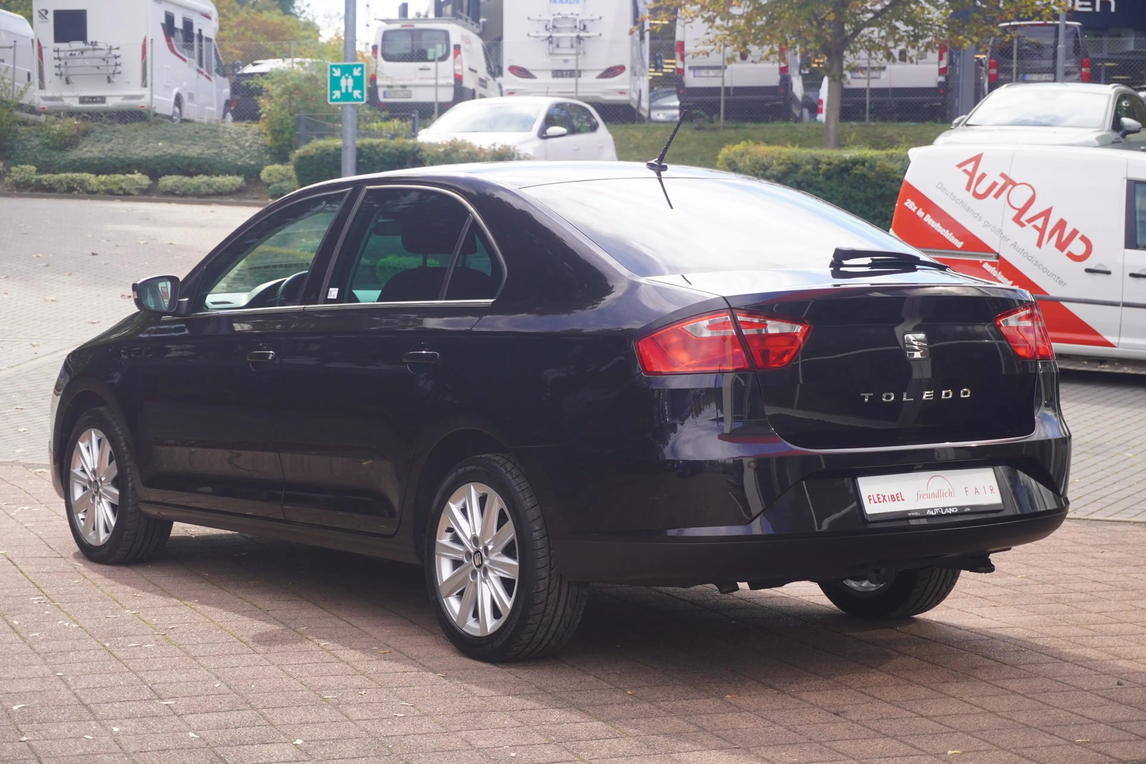 SEAT Toledo 1.0 TSI Xcellence Navi AHK PDC Kamera DAB — photo 4