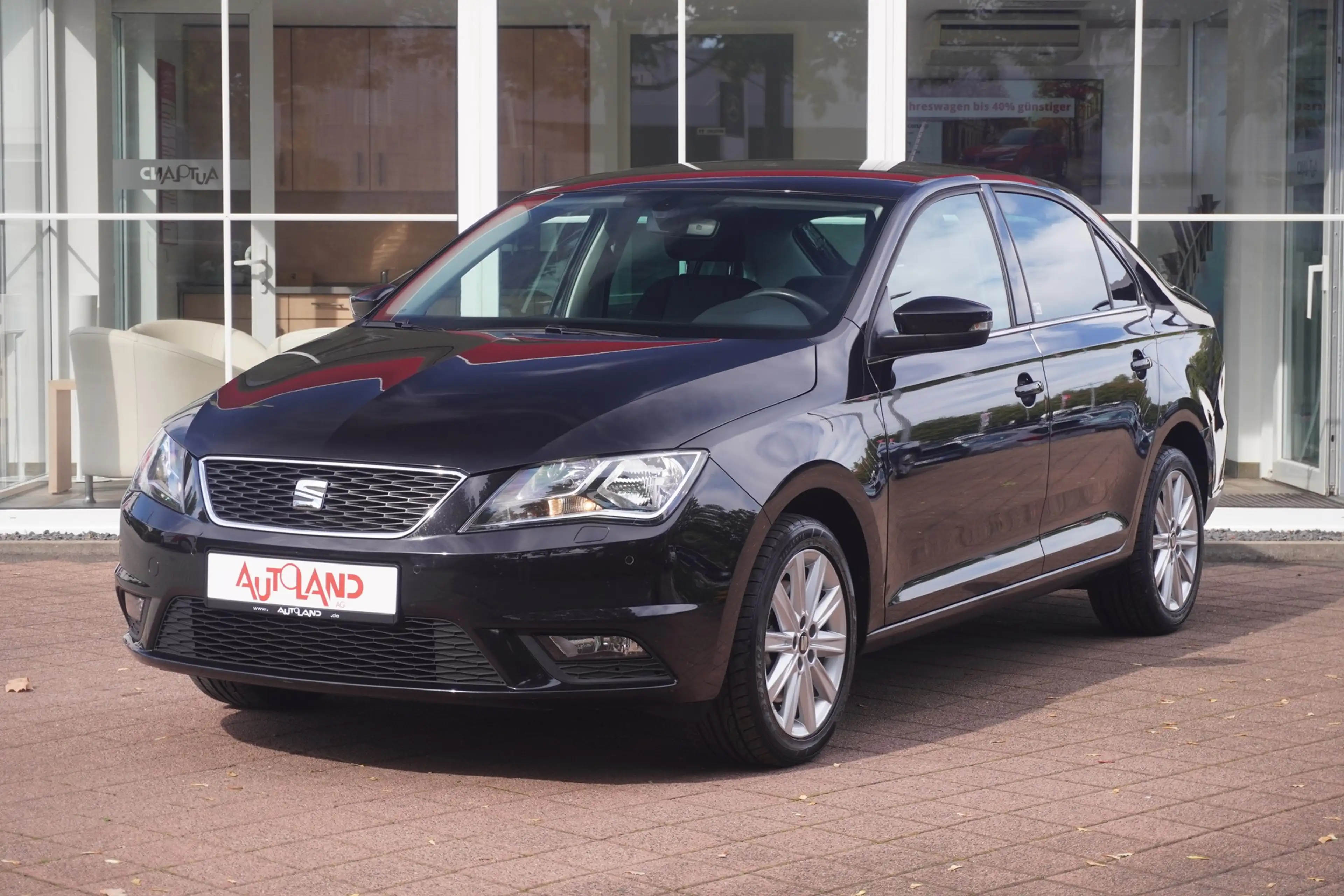 SEAT Toledo 1.0 TSI Xcellence Navi AHK PDC Kamera DAB — photo 2