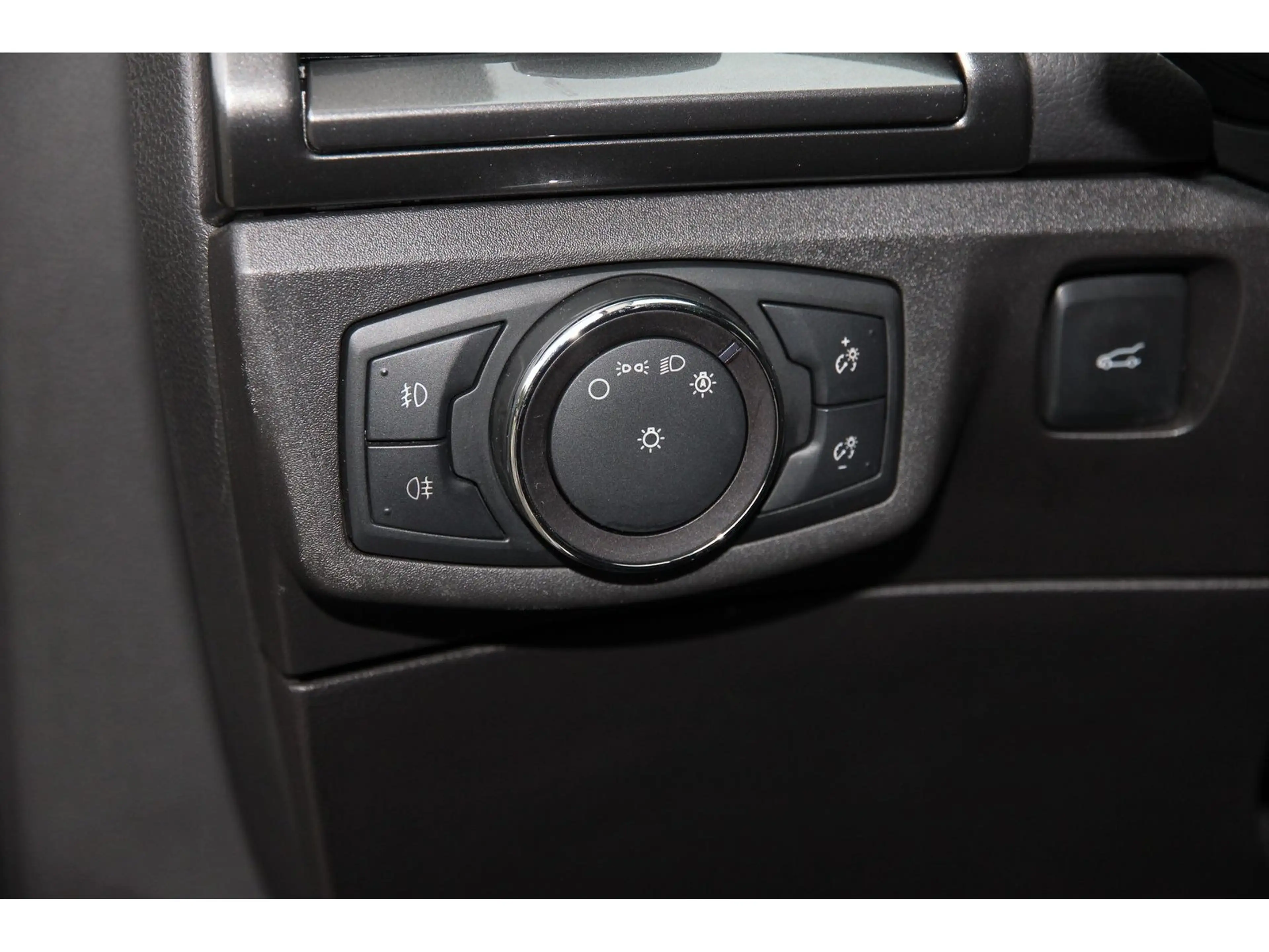 Ford Mondeo Turnier 2.0 Hybrid AHK GJR e-Klappe LED — photo 14