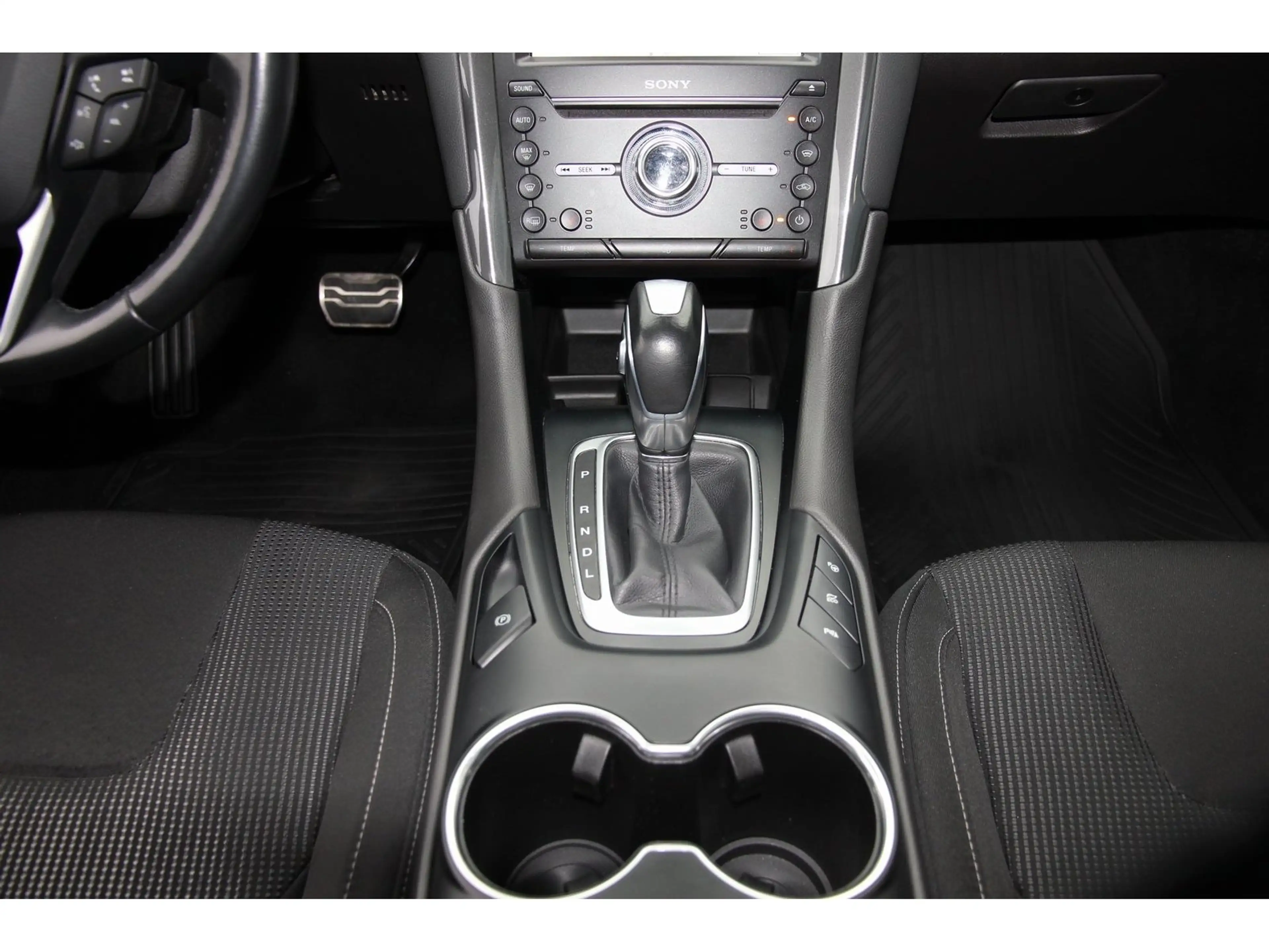 Ford Mondeo Turnier 2.0 Hybrid AHK GJR e-Klappe LED — photo 20