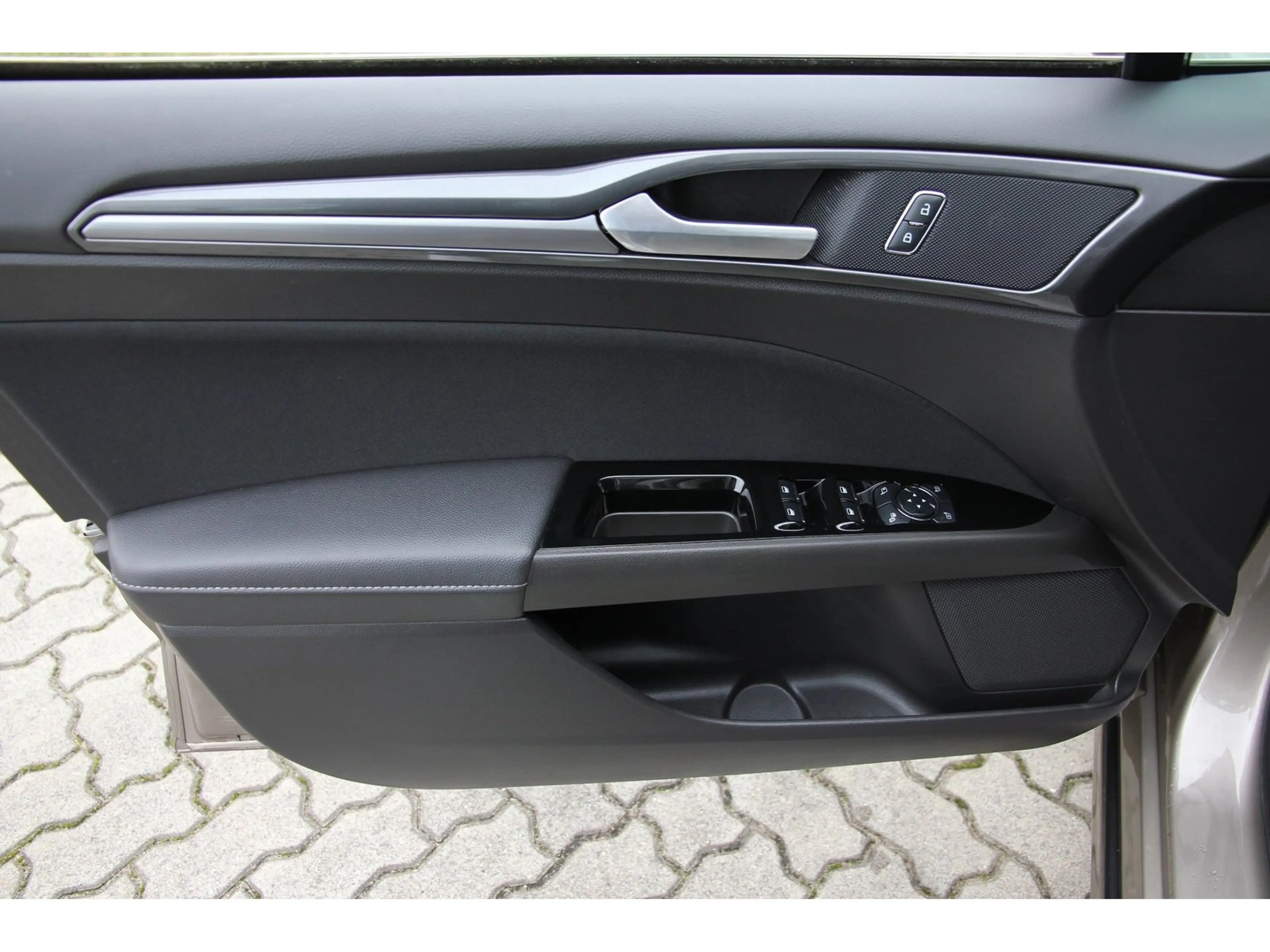 Ford Mondeo Turnier 2.0 Hybrid AHK GJR e-Klappe LED — photo 12