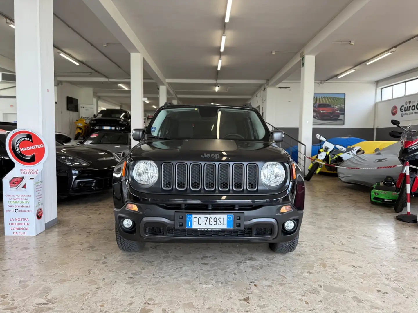 Jeep Renegade 2.0 Mjt 170CV 4WD Active Drive Low Trailhawk Noir - 2