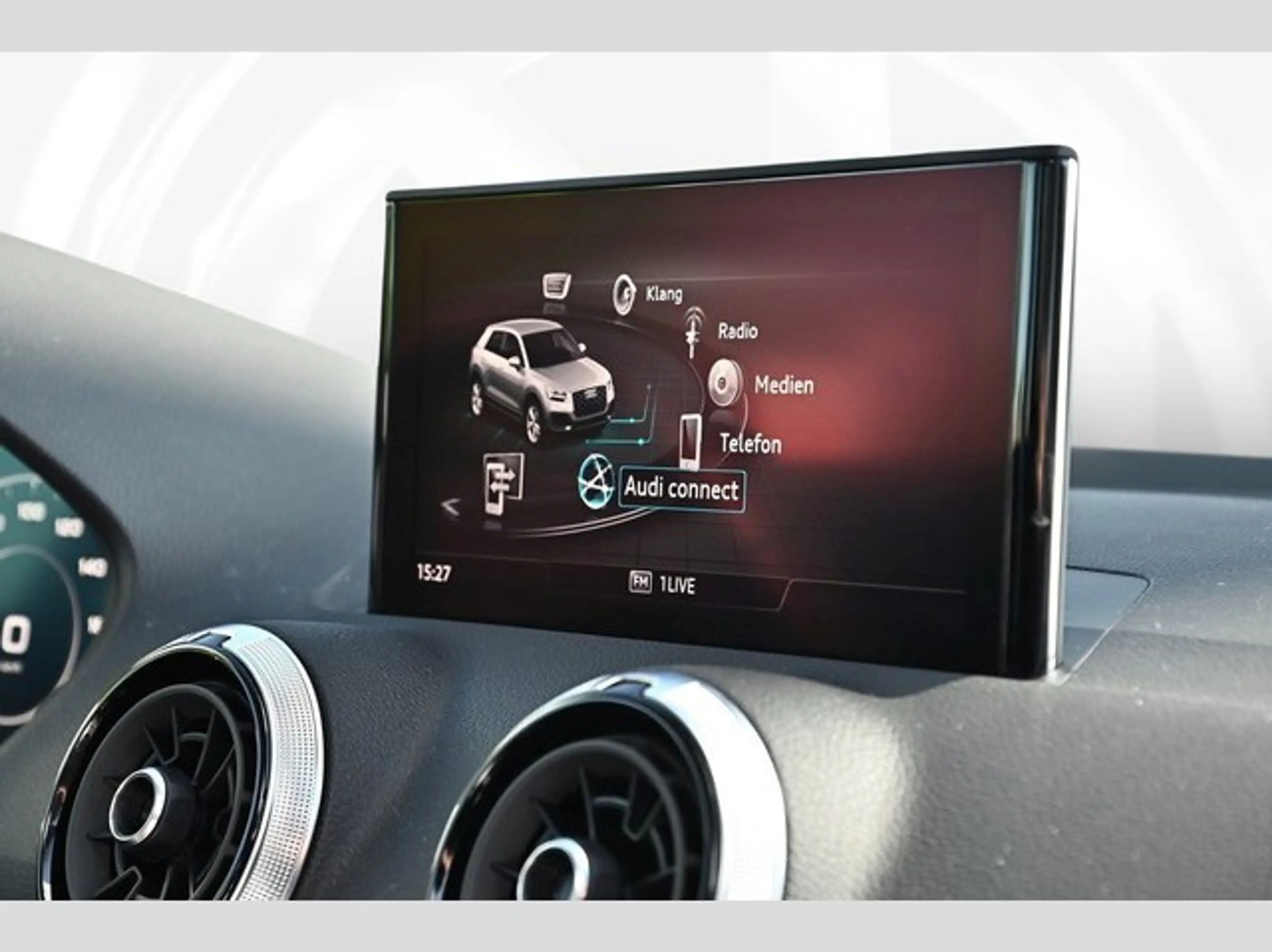 Audi Q2 35 TFSI S tronic incl.Spurhalteassistent LED Sm... — photo 14
