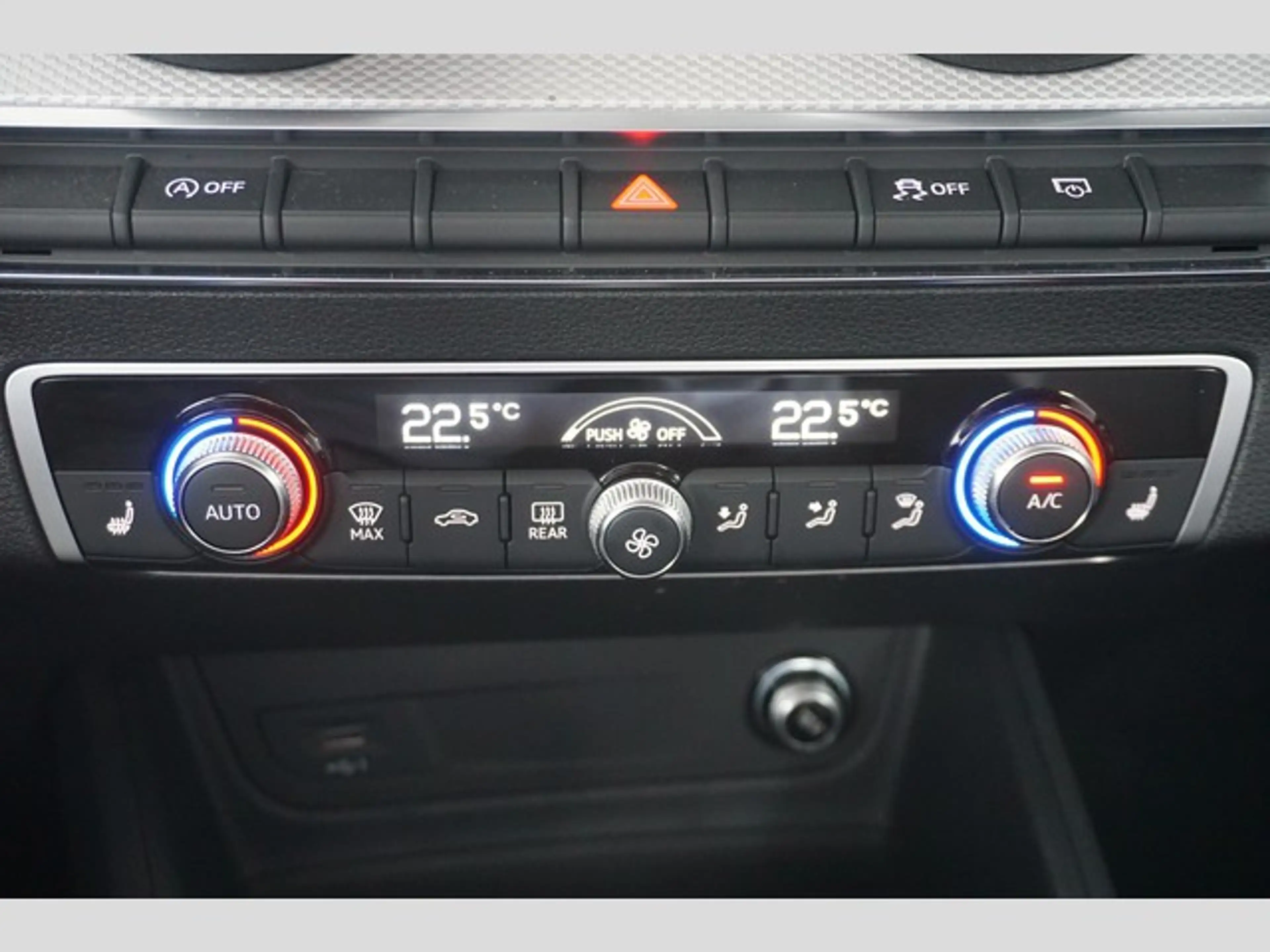 Audi Q2 35 TFSI S tronic incl.Spurhalteassistent LED Sm... — photo 17