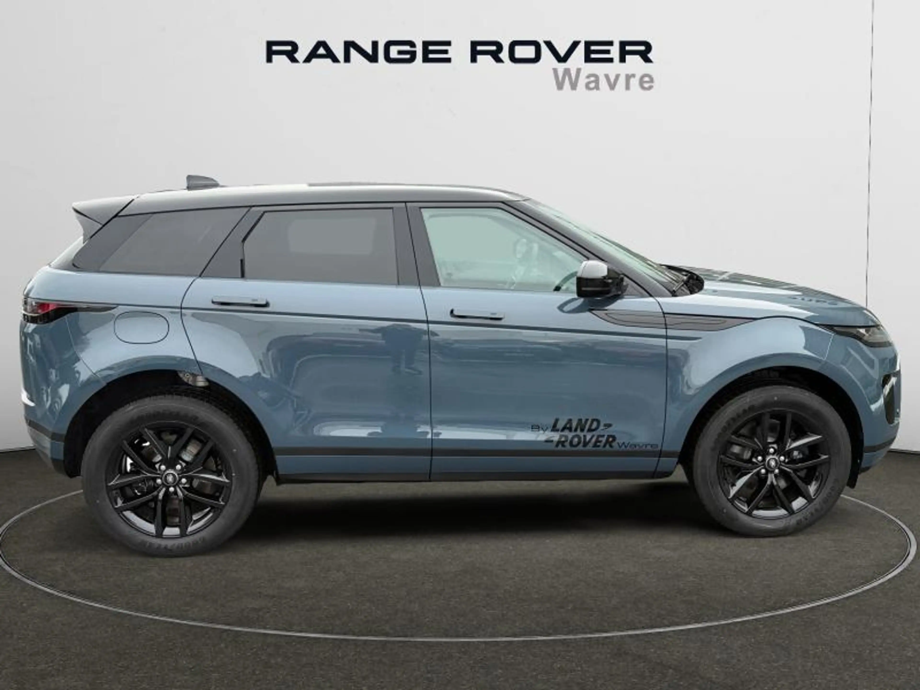 Land Rover Range Rover Evoque [PHEV] S — photo 6