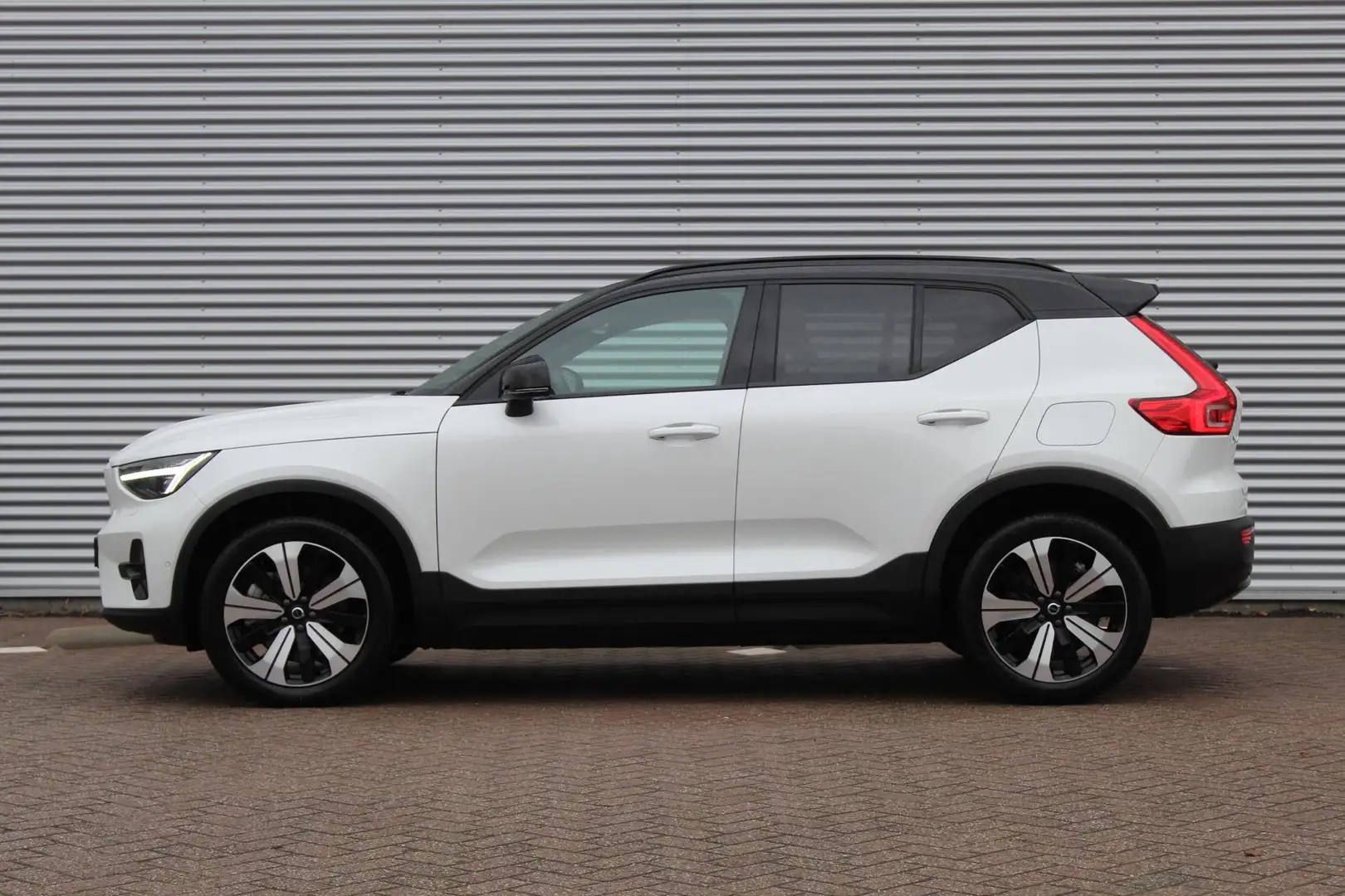 Volvo XC40 Recharge Ultimate 70 kWh Pano/Harman/Trekhaak Blanc - 2