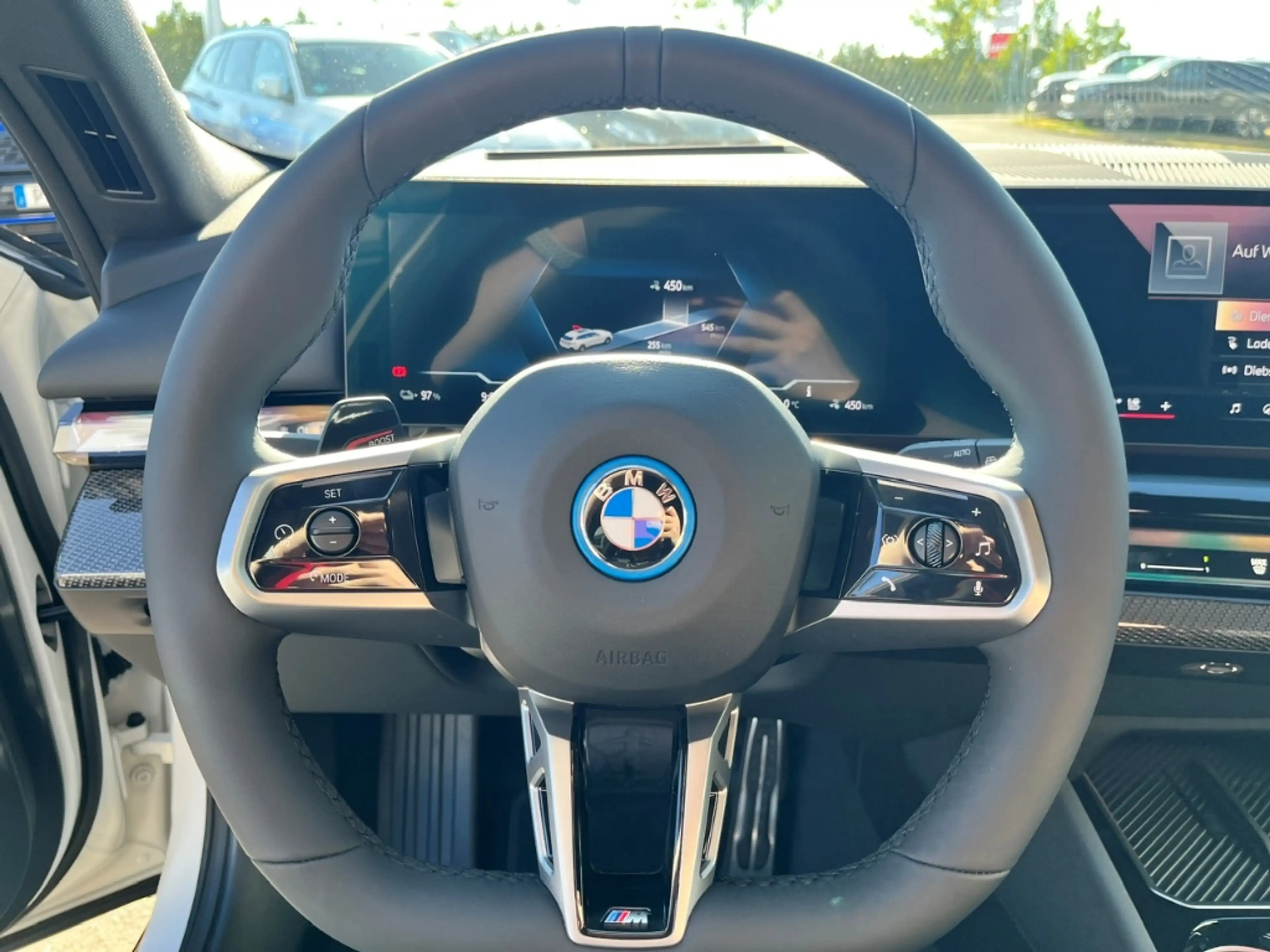 BMW i5 eDrive40 Sportpaket HUD AD AHK-el. klappb. AHK-kla — photo 14