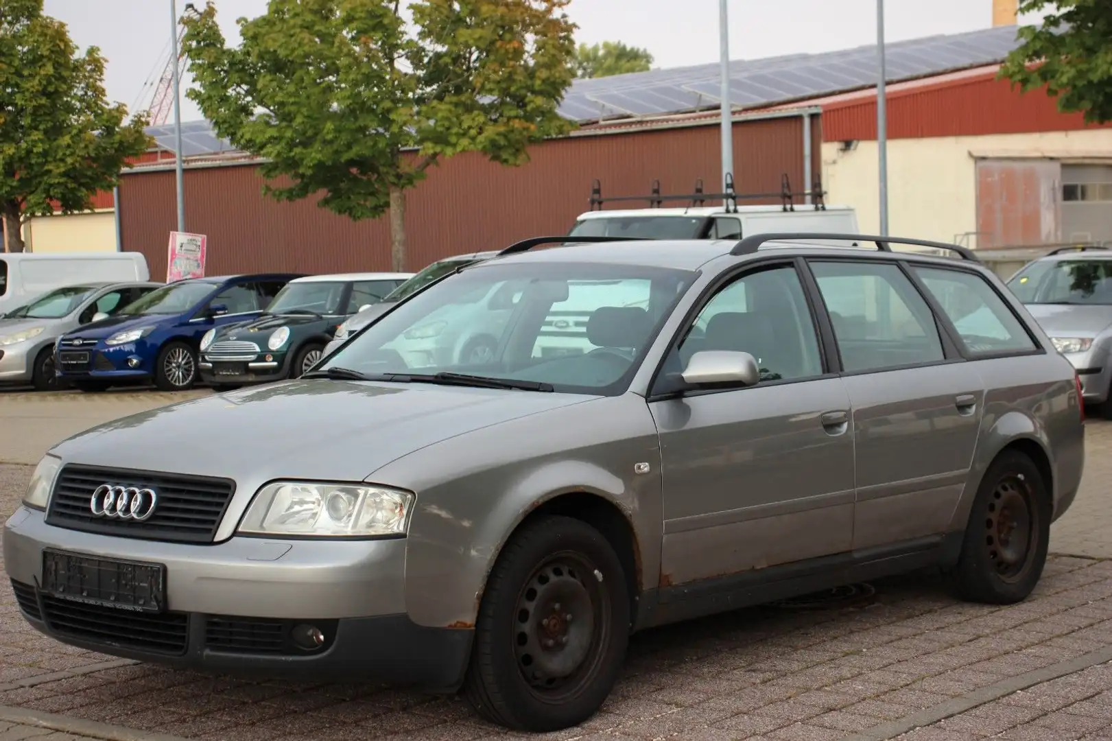 Audi A6 2.5 TDI Avant # Xenon # Navi # 6-Gang Schaltg Grau - 1