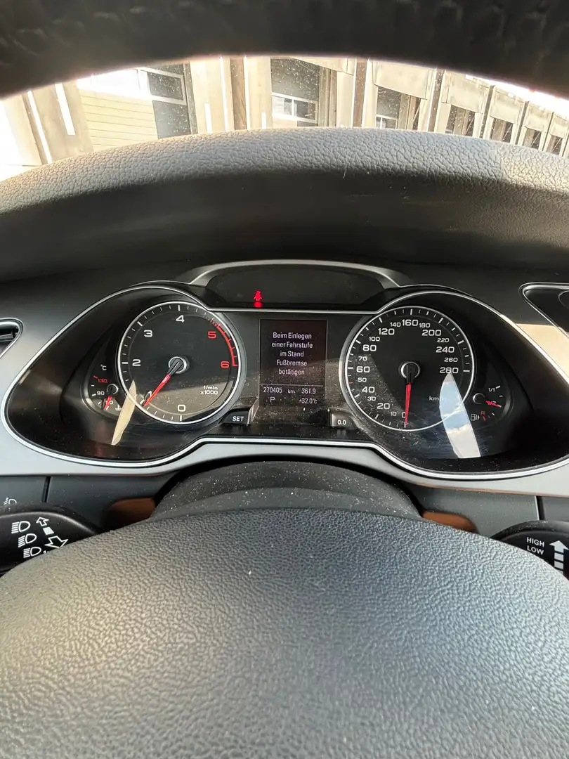 Audi A4 A4 Avant 2.0 TDI DPF multitronic Ambiente Schwarz - 2