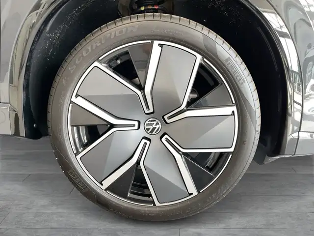 Volkswagen Tiguan Sport TDI 4MOTION DSG Ansicht 7