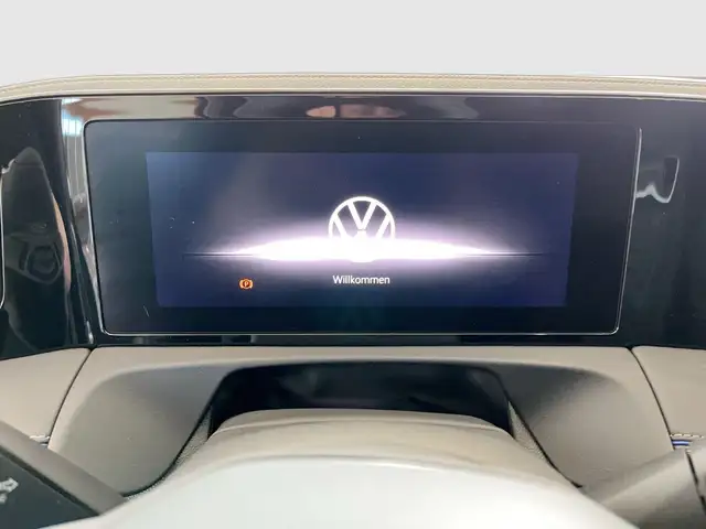 Volkswagen Tiguan Sport TDI 4MOTION DSG Ansicht 10