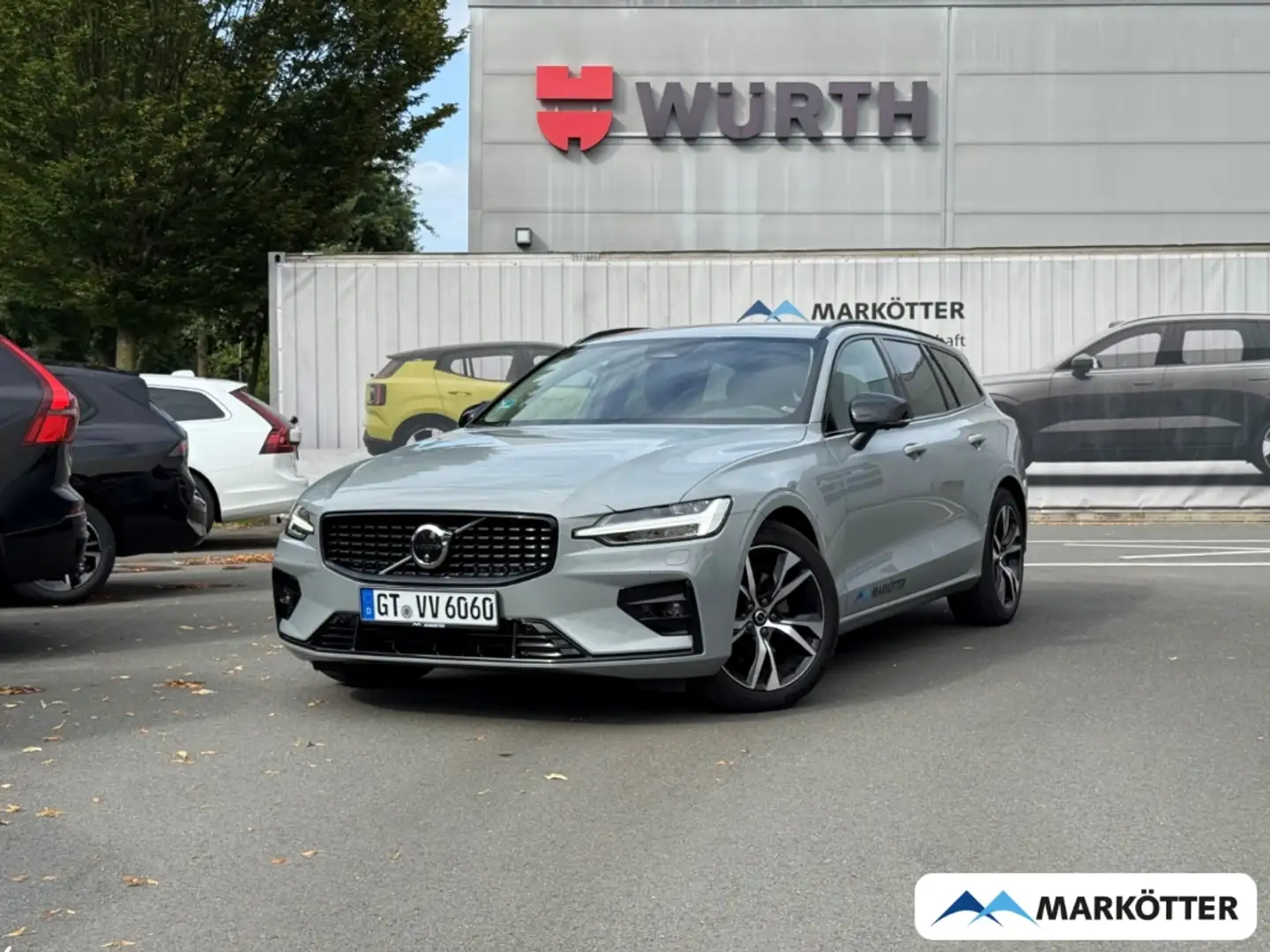 Volvo V60 B4 Plus Dark Benzin 360/SHZ/H&K/LED/ACC Grau - 1
