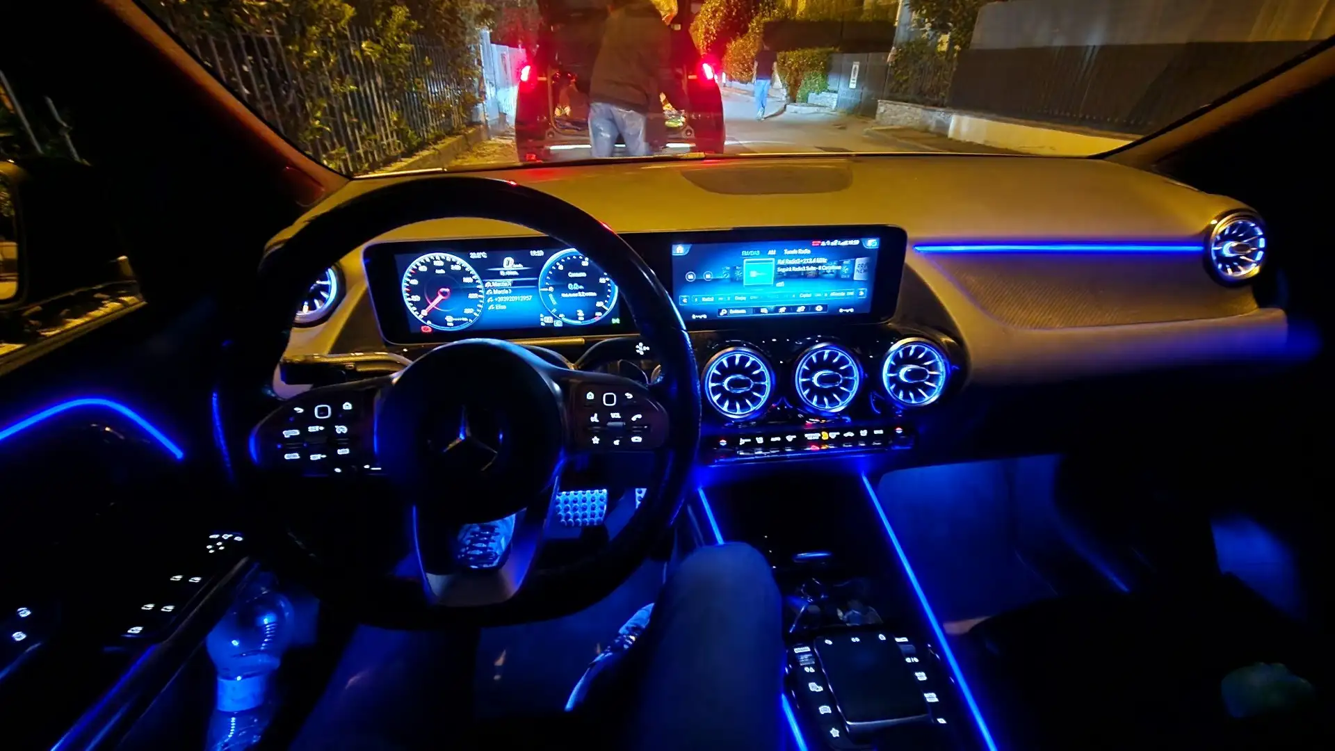 Mercedes-Benz B 200 d Premium auto - 1