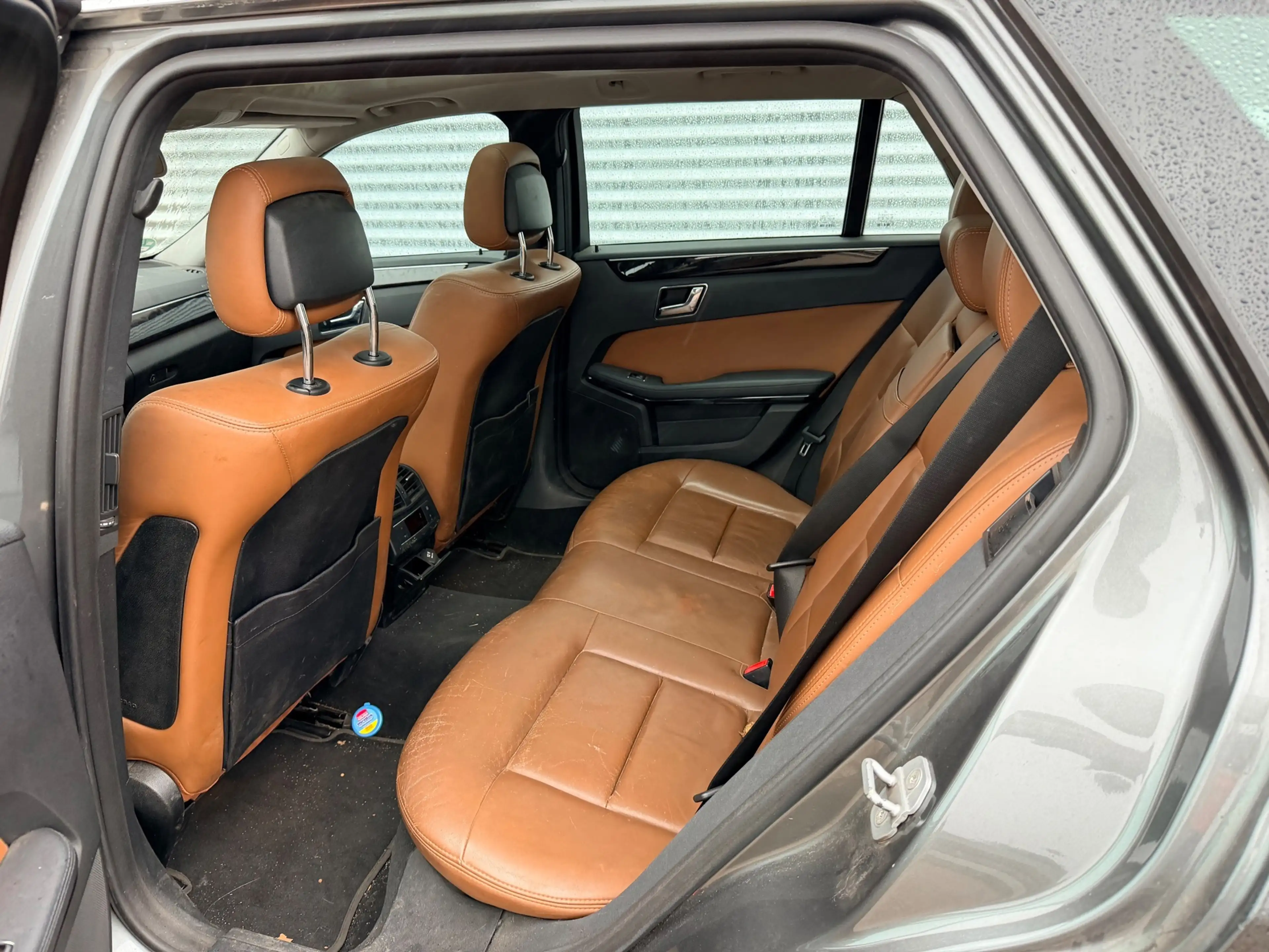 Mercedes-Benz E 350 Estate CDI Avantgarde — photo 12
