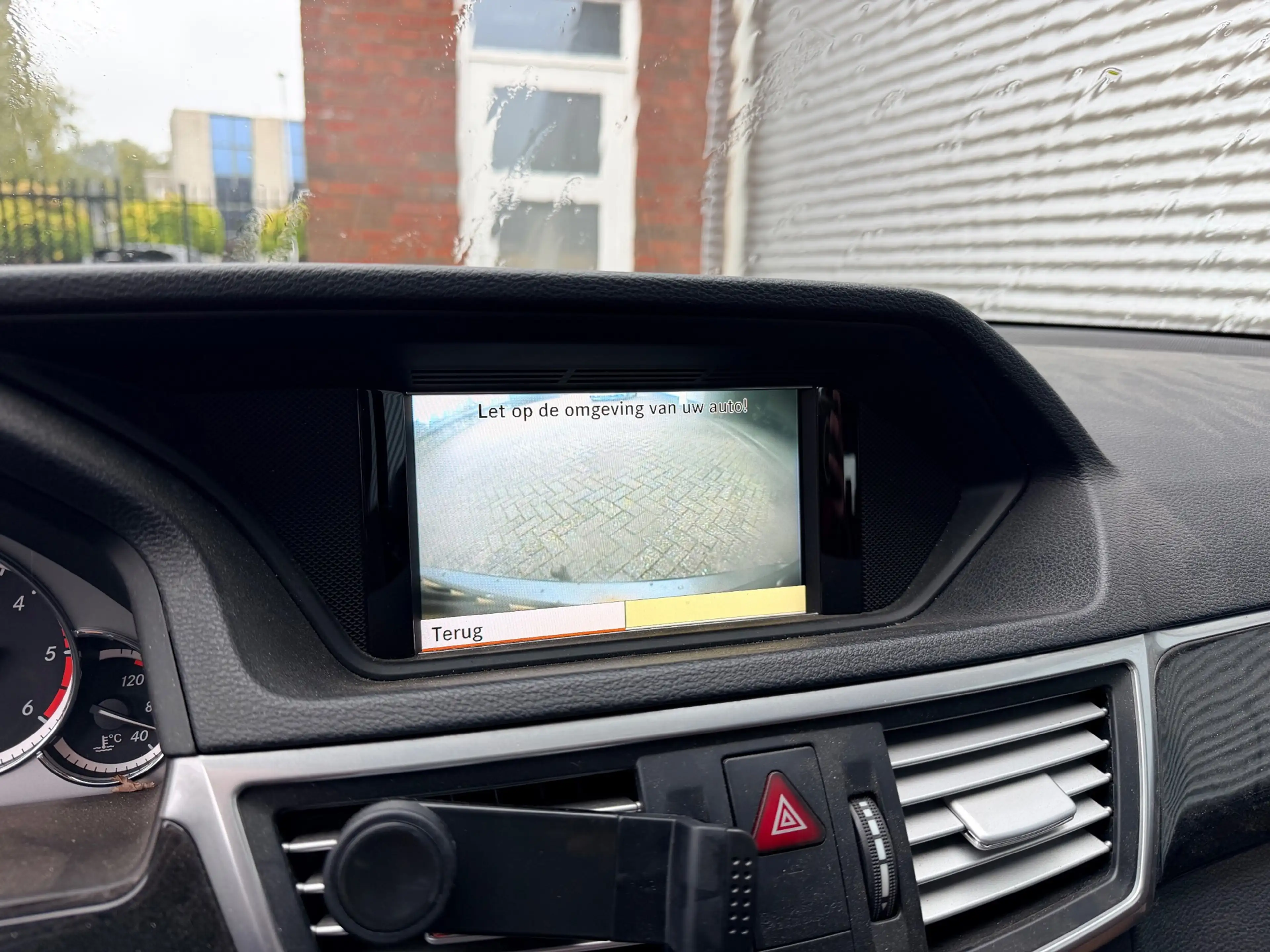 Mercedes-Benz E 350 Estate CDI Avantgarde — photo 10