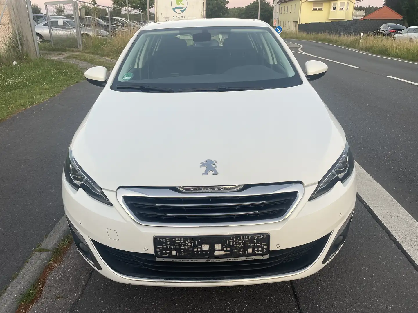 Peugeot 308 125 THP Allure Blanc - 2