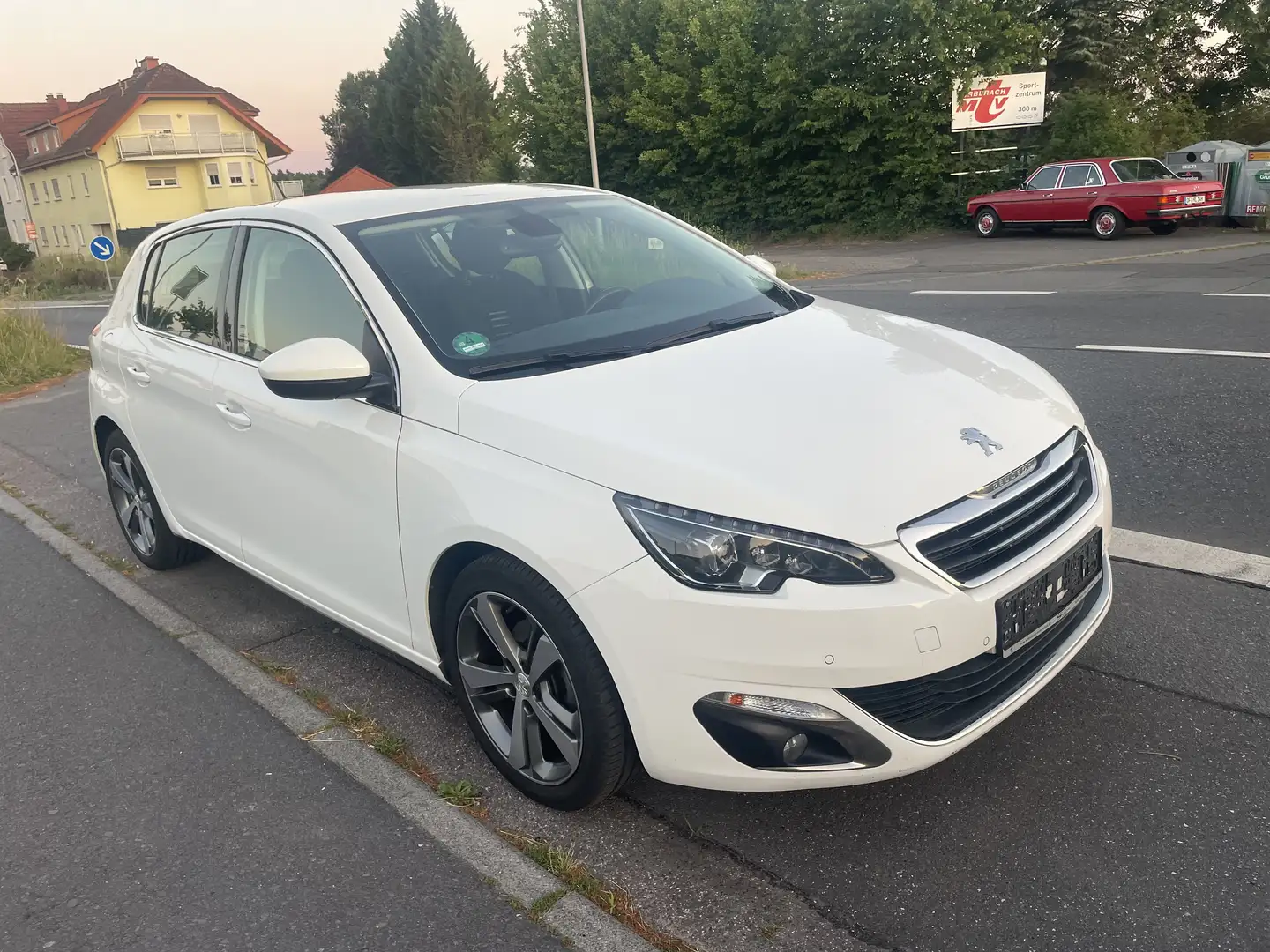 Peugeot 308 125 THP Allure Blanc - 1