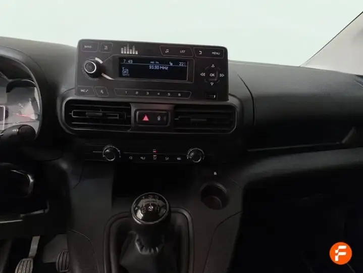 Citroën Berlingo 2021, foto 13