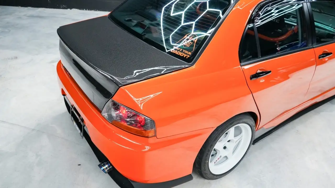 Mitsubishi Lancer снимка Mitsubishi Lancer