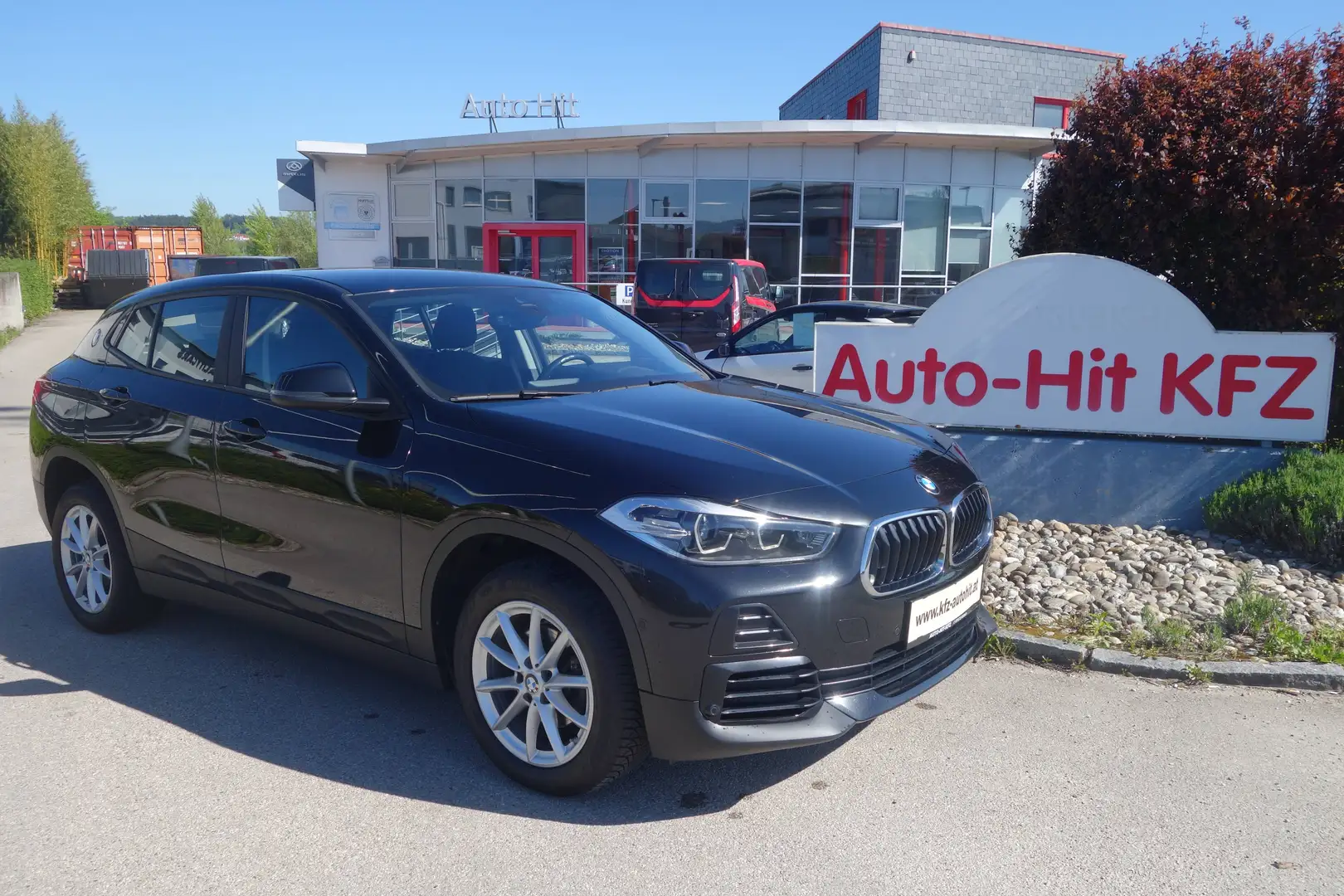 BMW X2 sDrive 16d***AHK/NAVI/LED/leasingfähig*** Schwarz - 1