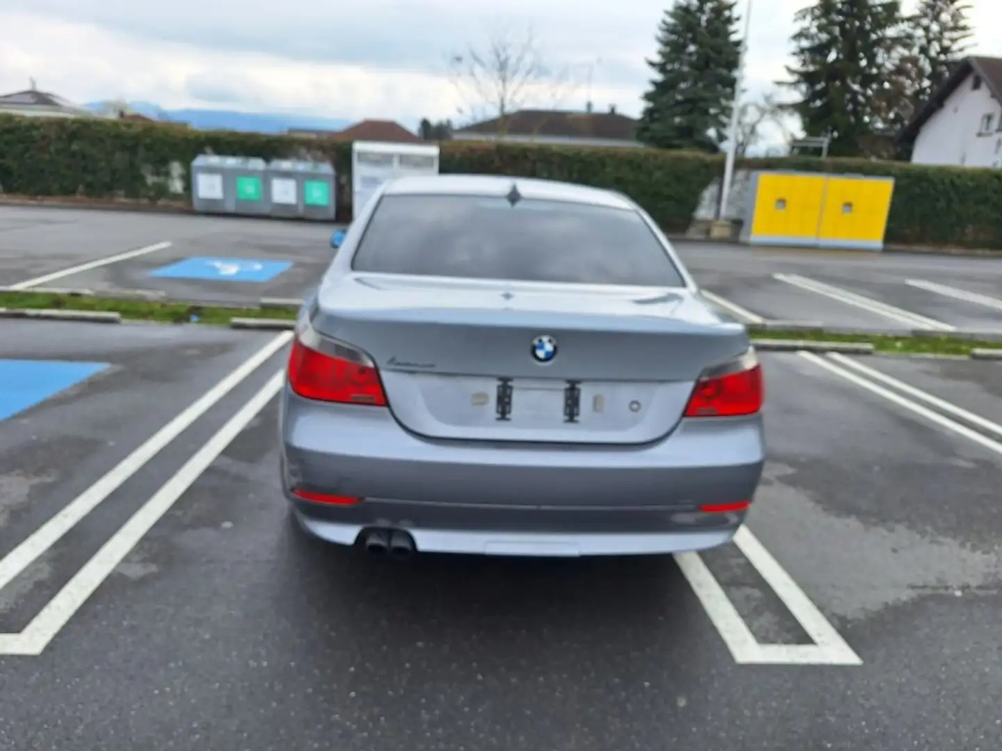 BMW 520 520i Gri - 2