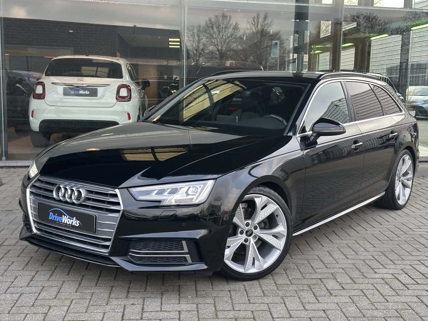 Audi A4 Avant 2.0 TFSI | S-line | Matrix | 19"| Virtual | Schwarz - 1