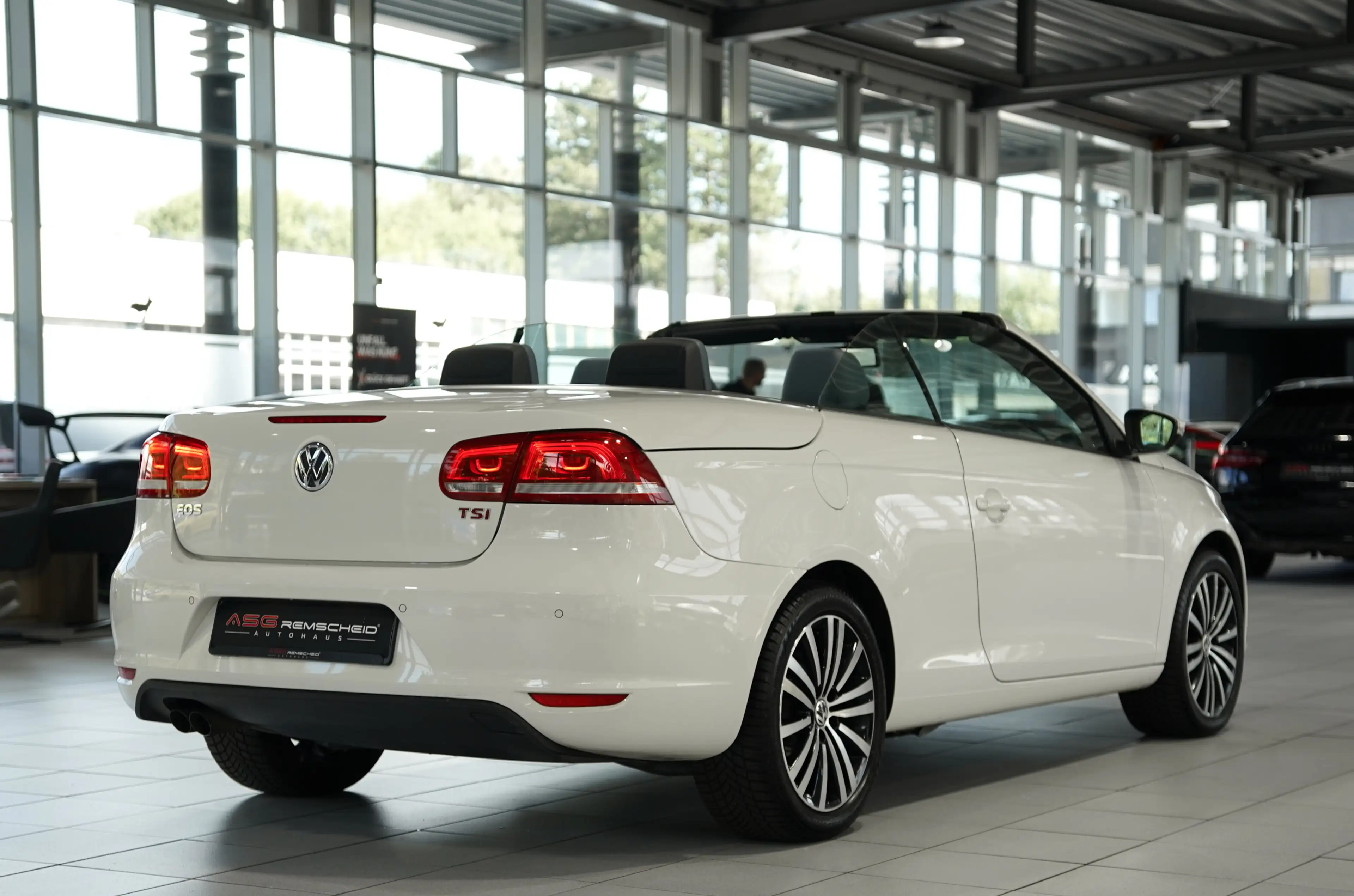 Volkswagen Eos 1.4 TSI Cabrio *1.Hand *Klima*PDC*Windschott — photo 8