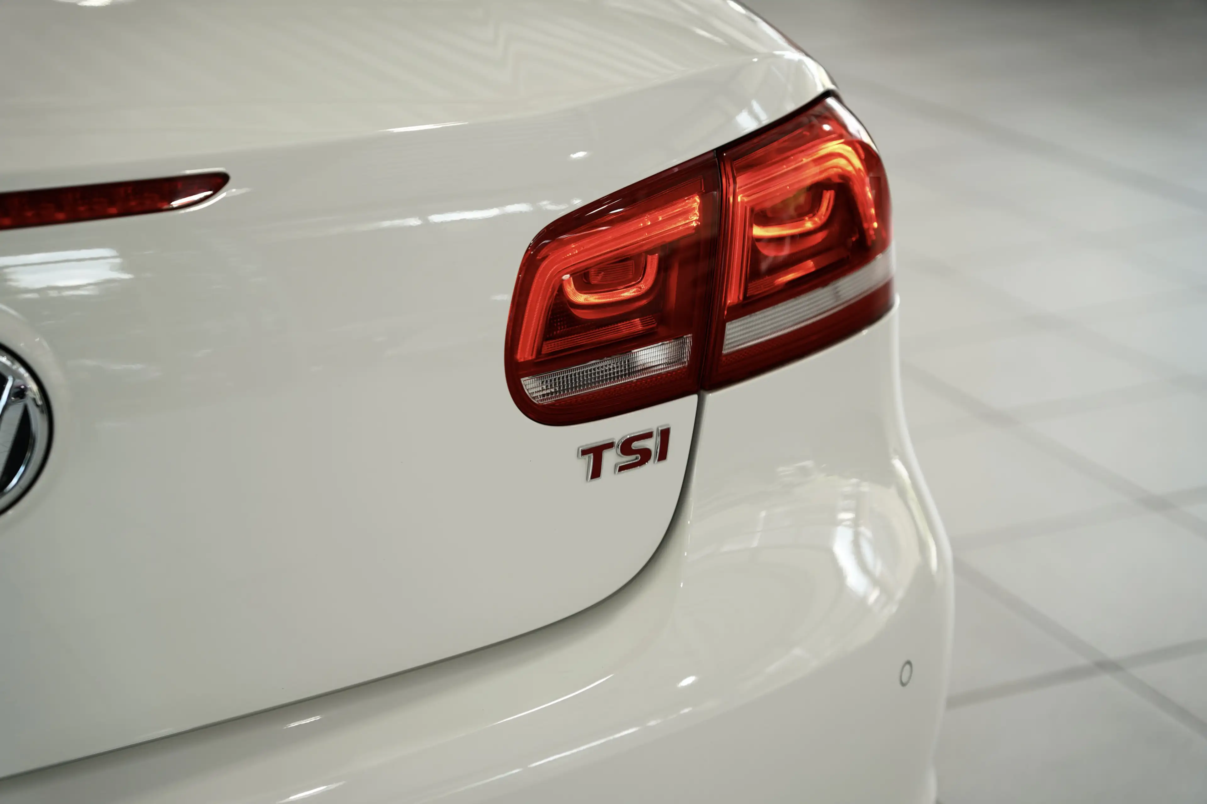Volkswagen Eos 1.4 TSI Cabrio *1.Hand *Klima*PDC*Windschott — photo 14
