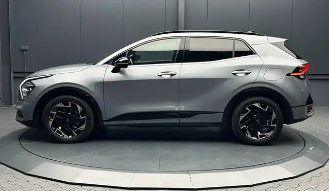 Kia Sportage view 2