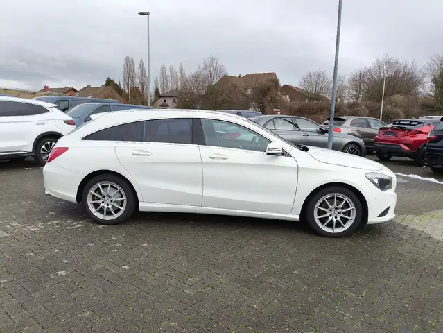Mercedes-Benz CLA 180 Shooting Brake,KLIMA,NAVI,SITZHEIZUNG