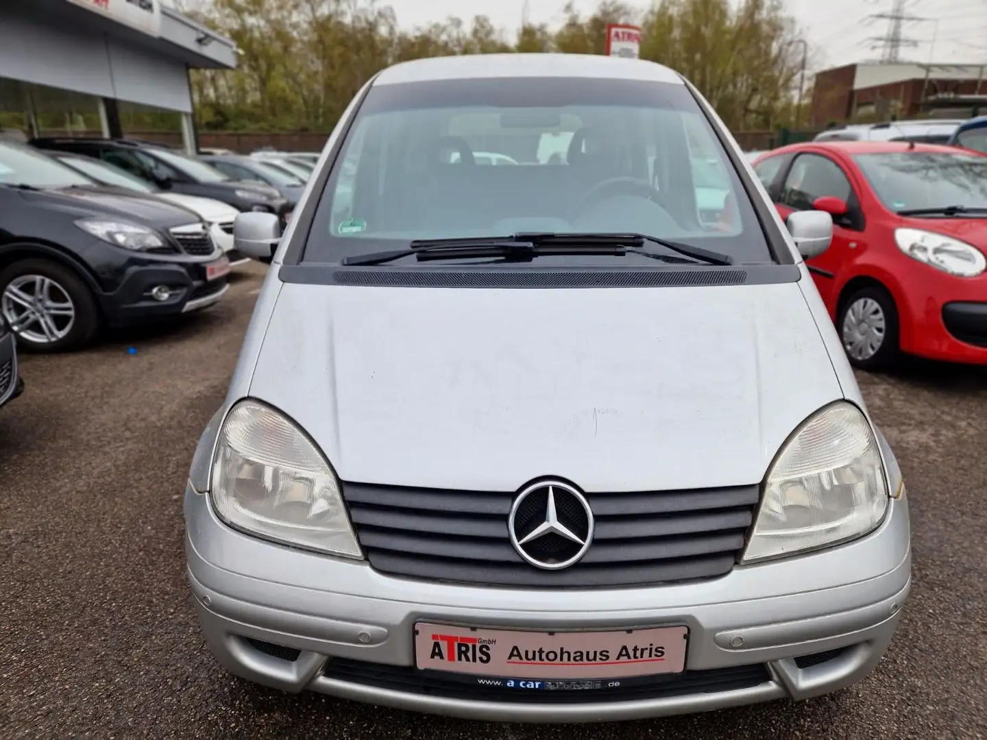 Mercedes-Benz Vaneo Compact Van 1.7 CDI Срібний - 1