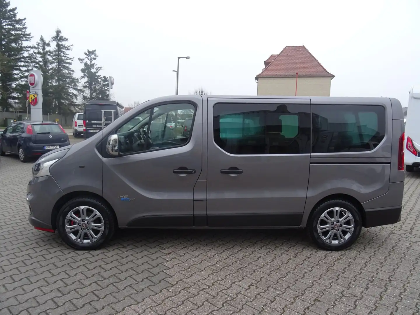 Fiat Talento L1H1 1,2t Family (M1) Grau - 2