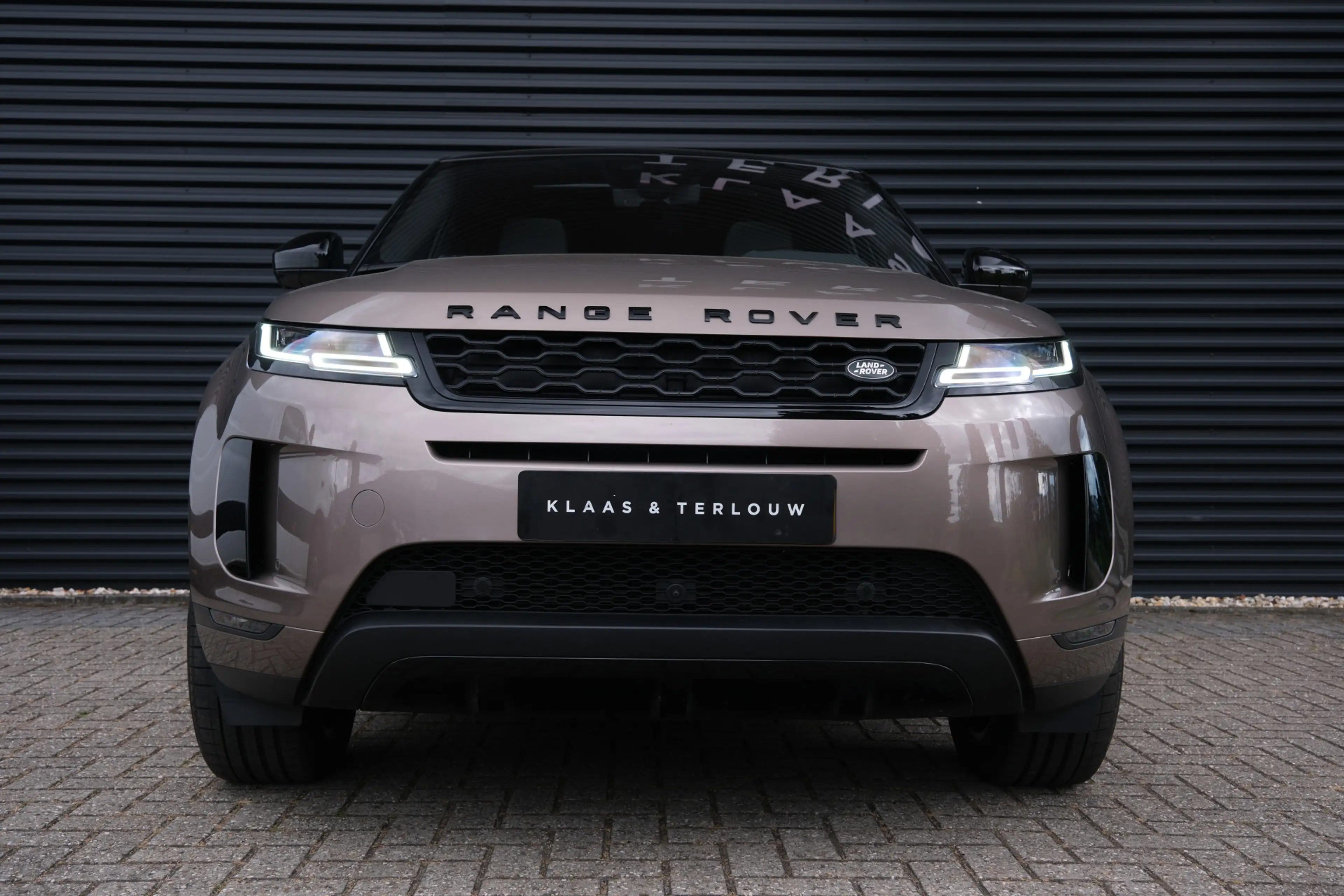 Land Rover Range Rover Evoque P300e AWD SE | Schuifkanteldak | Meridan Surround — photo 8
