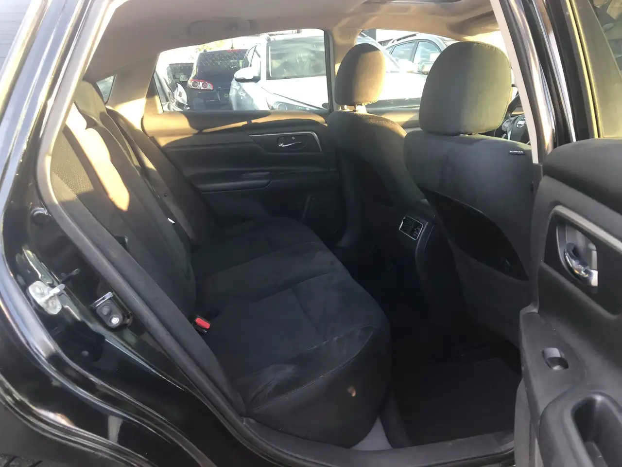 Nissan Altima снимка Nissan Altima