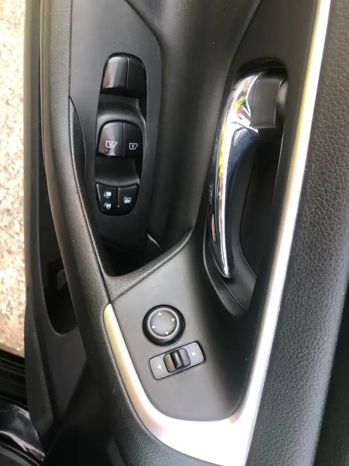 Nissan Altima снимка Nissan Altima