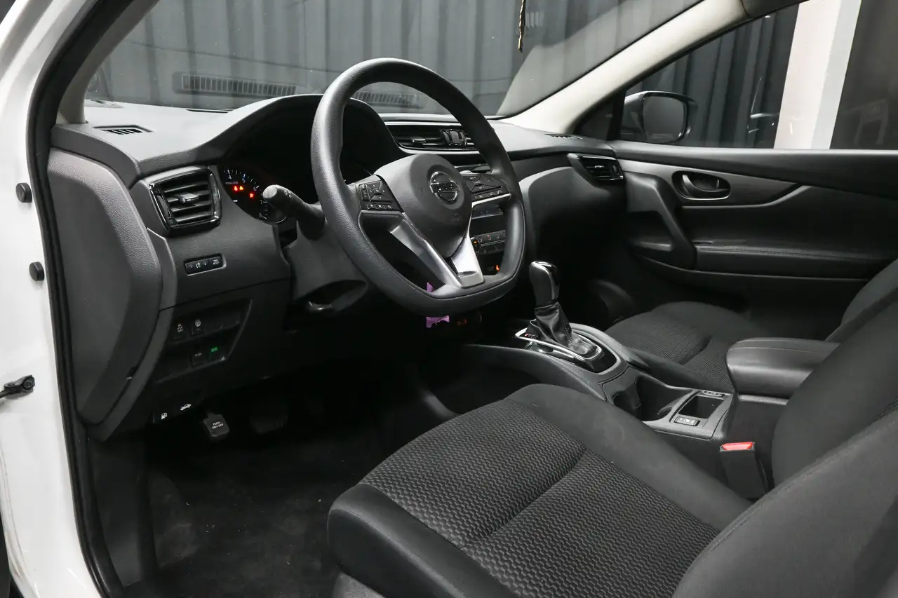 Nissan Qashqai снимка Nissan Qashqai