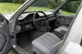 Mercedes-Benz E 230 W124 / 230E / Restauriert / H-Kennzeichen Argent - thumbnail 3